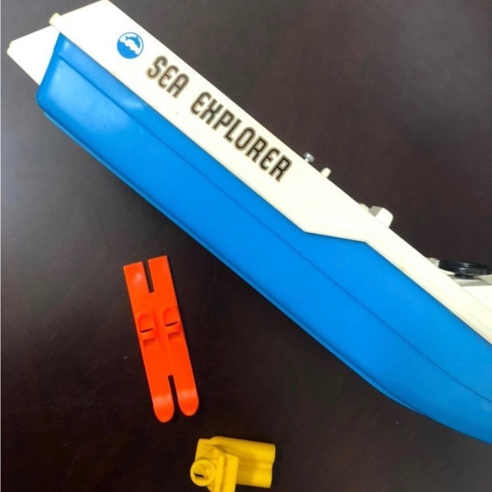 Vintage 1976 Fisher Price Adventure People Sea Explorer Boat - Picture 5 of 8